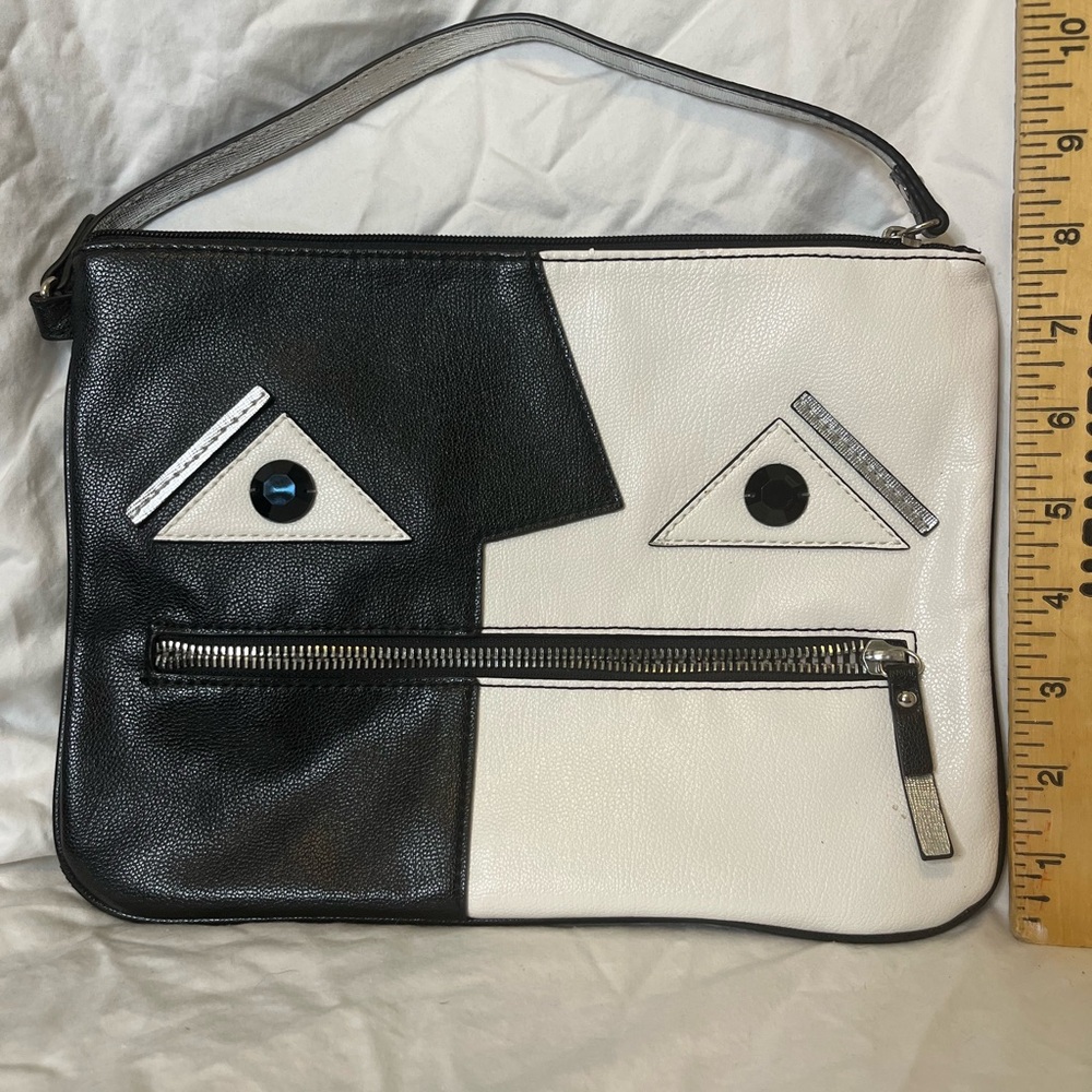 Nine West two faced black and white clutch - Picture 2 of 9